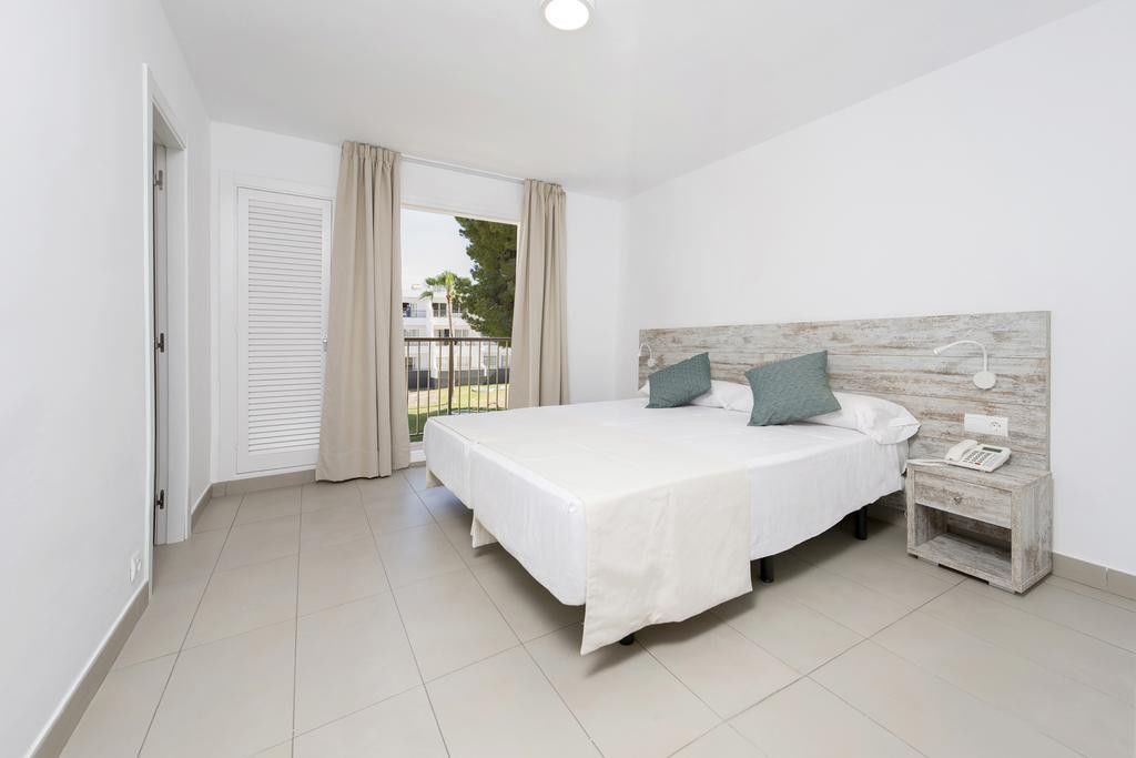 Apartamentos Vibra Riviera San Antonio  Exterior photo